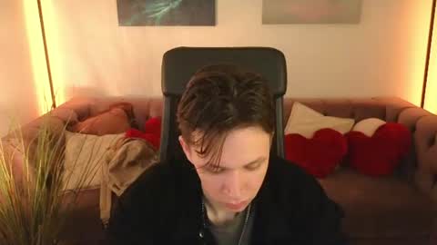 MEVERIK OUSHEN online show from 3, 7, 2026