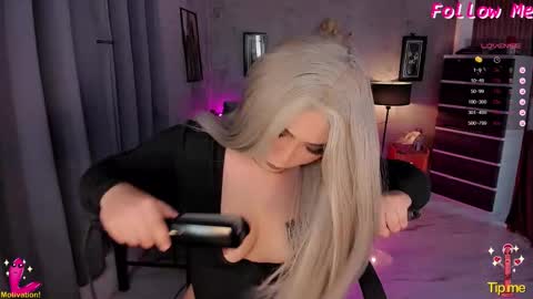 Snapshot of mhia_devil chatting on 16, 11, 2025 miss devil online show from 16, 11, 2025