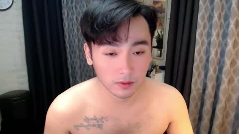 Snapshot of mhikael chatting on 14, 9, 2025 Mhikael online show from 14, 9, 2025