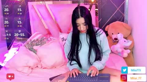 Mia online show from 22, 12, 2025