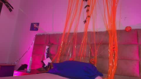 Emi online show from 26, 10, 2025