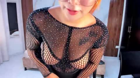 Violett online show from 5, 3, 2025