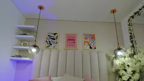 mia__bailey_ online show from 7, 4, 2026