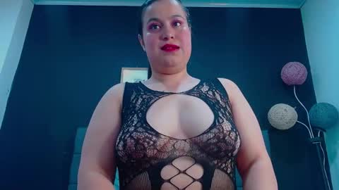 C A L L  M E  M I A  online show from 30, 10, 2025