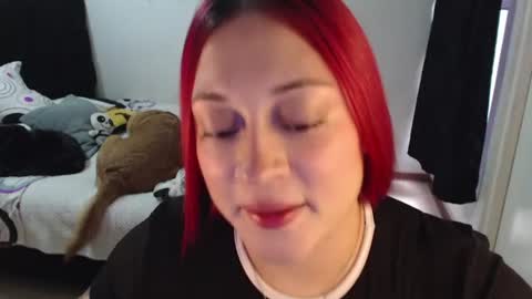 Snapshot of mia_adams_red chatting on 18, 6, 2026 mia online show from 18, 6, 2026