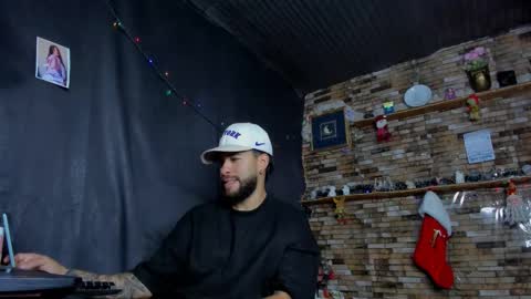 Mia and vincentt model indepent online show from 28, 11, 2025