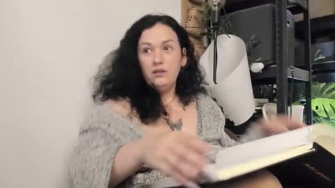 Snapshot of mia_clancy chatting on 2, 12, 2025 MIA online show from 2, 12, 2025