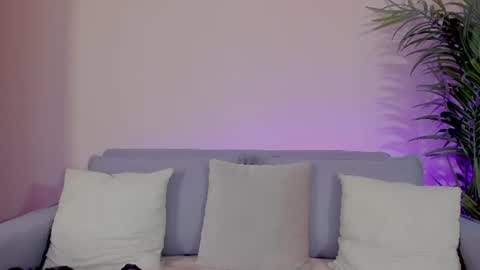 Snapshot of mia_daniellshot chatting on 13, 6, 2026 Sarah Luna online show from 13, 6, 2026