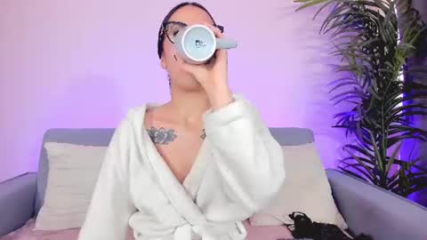 Snapshot of mia_daniellshot chatting on 17, 7, 2026 Sarah Luna online show from 17, 7, 2026