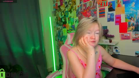 Mia online show from 22, 4, 2026