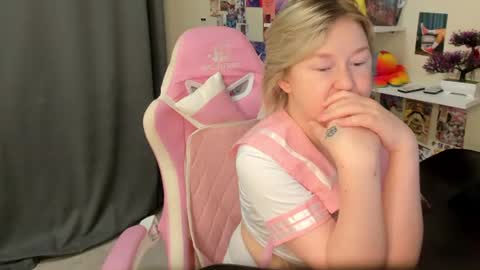 Snapshot of mia_ferd chatting on 1, 7, 2026 Mia online show from 1, 7, 2026