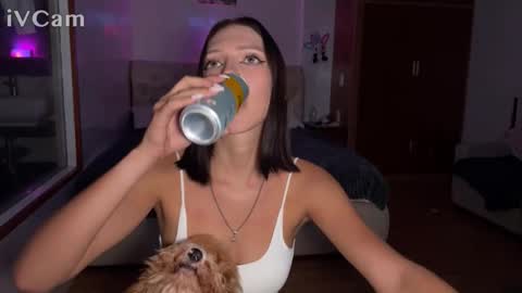 Snapshot of mia_floo chatting on 22, 10, 2025 mia_floo online show from 22, 10, 2025