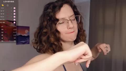 Mia  online show from 21, 2, 2025