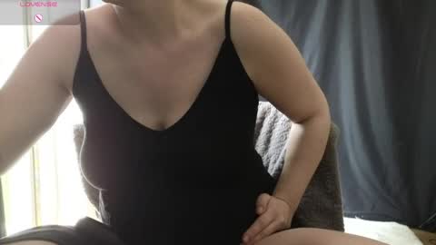 Snapshot of mia_g0ld chatting on 1, 5, 2026 Golden ones online show from 1, 5, 2026