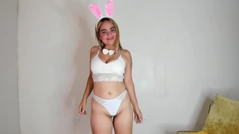 Snapshot of mia_hansper chatting on 30, 12, 2024 Mia online show from 30, 12, 2024