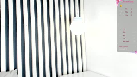 Snapshot of mia_holson chatting on 19, 12, 2024 I am Mia online show from 19, 12, 2024