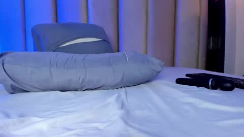 Snapshot of mia_holson chatting on 27, 9, 2025 I am Mia online show from 27, 9, 2025