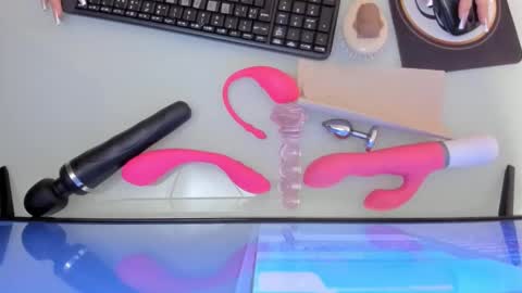    online show from 7, 3, 2025