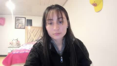 mia kaneee online show from 9, 10, 2025