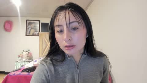 mia kaneee online show from 9, 10, 2025