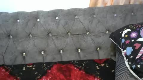 mia khalifa online show from 9, 10, 2025