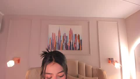 Mia online show from 10, 5, 2026