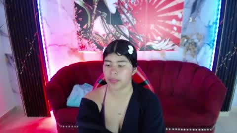 mia_kittie_m online show from 29, 5, 2026