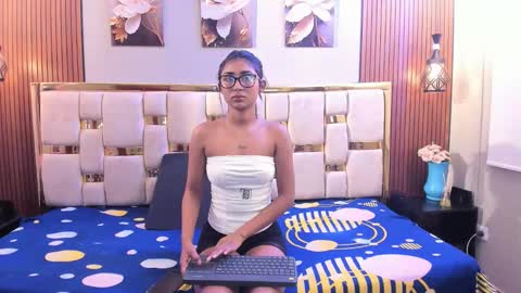 Snapshot of mia_konor06 chatting on 14, 5, 2026 Mia. online show from 14, 5, 2026