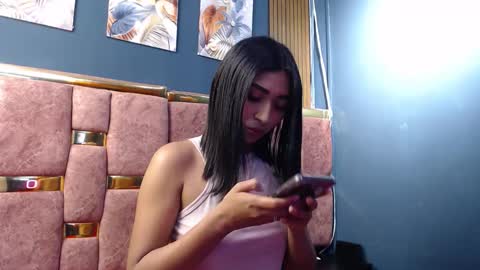Snapshot of mia_konor06 chatting on 27, 5, 2026 Mia. online show from 27, 5, 2026