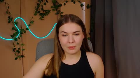 Snapshot of mia_lemm chatting on 7, 5, 2026 mia_lemm online show from 7, 5, 2026