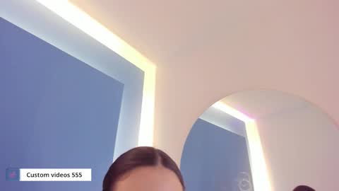 Snapshot of mia_lombana chatting on 15, 12, 2025 mia_lombana online show from 15, 12, 2025