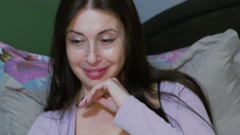 Snapshot of mia_lovi chatting on 17, 1, 2025 mia_lovi online show from 17, 1, 2025