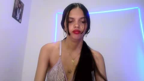 mia lucy 21 online show from 30, 9, 2025