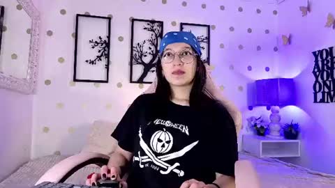 Mia online show from 4, 7, 2026