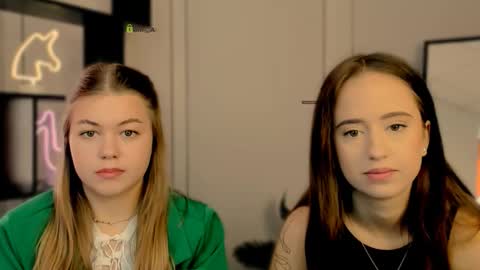 mia_moah online show from 20, 10, 2025