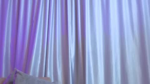 Snapshot of mia_naive chatting on 24, 4, 2026 Mia online show from 24, 4, 2026