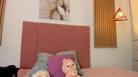 Mia Nevaeh - follow me online show from 30, 11, 2025