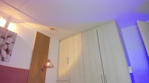 Mia Nevaeh - follow me online show from 17, 4, 2026