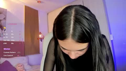Mia Nevaeh - follow me online show from 5, 6, 2026