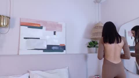 mia_oconner online show from 14, 2, 2025