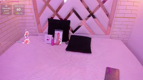 mia_petite18 online show from 7, 7, 2026