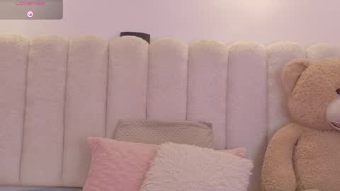 Snapshot of mia_rom chatting on 20, 5, 2026 Mia online show from 20, 5, 2026