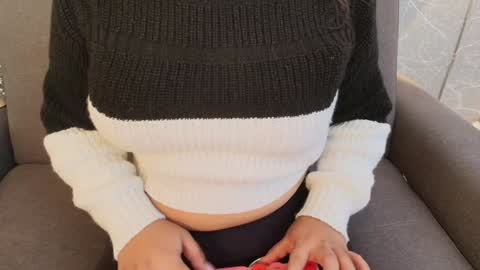 Mia Roux online show from 29, 12, 2024