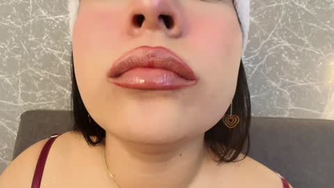 Mia Roux online show from 30, 12, 2024