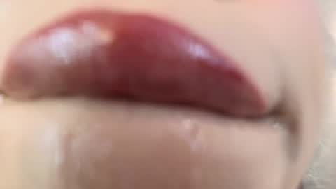 Mia Roux online show from 1, 1, 2025