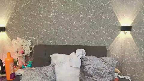 Mia Roux online show from 30, 1, 2025