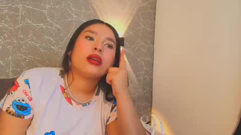 Mia Roux online show from 8, 2, 2025