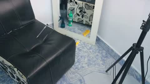 mia_thompson_0 online show from 16, 7, 2026
