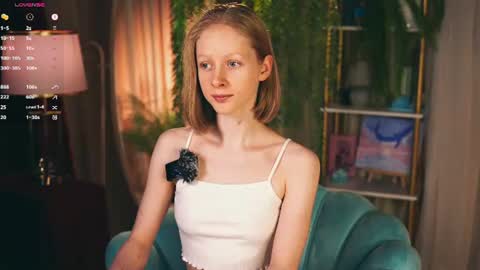 Snapshot of mia_vebes chatting on 21, 7, 2026 Mia online show from 21, 7, 2026
