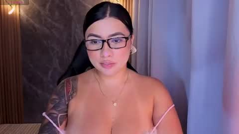 mia_velvet65 online show from 22, 7, 2026